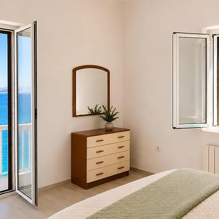 3 Bedroom Front In شقة *